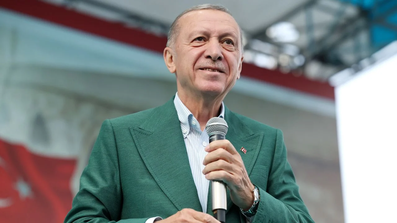 Profili i Erdogan  Nga shitës limonadash  tek njeriu më i fuqishëm në Turqi